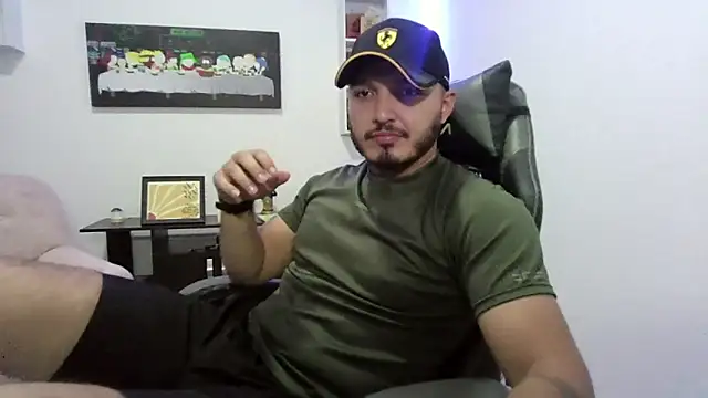 Snapshot of Thiago_420 chatting on May 13, 11:11 pm Thiago 420 online show from May 13, 11:11 pm