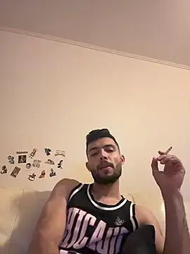 Snapshot of Z-man- chatting on June 27, 12:37 am Z-man- online show from June 27, 12:37 am