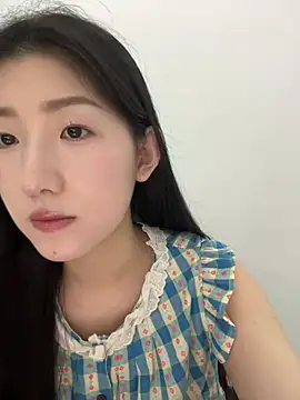 Snapshot of Mina_168 chatting on June 4, 3:23 am Mina 168 online show from June 4, 3:23 am