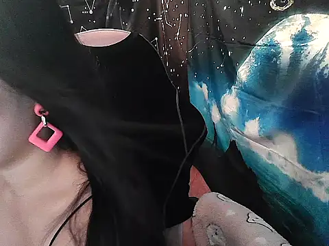 Snapshot of Cute4cumm chatting on May 30, 6:43 am Cute4cumm online show from May 30, 6:43 am