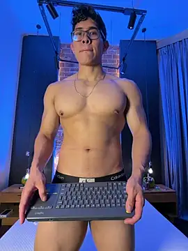 GrayAndrews online show from June 21, 1:19 am