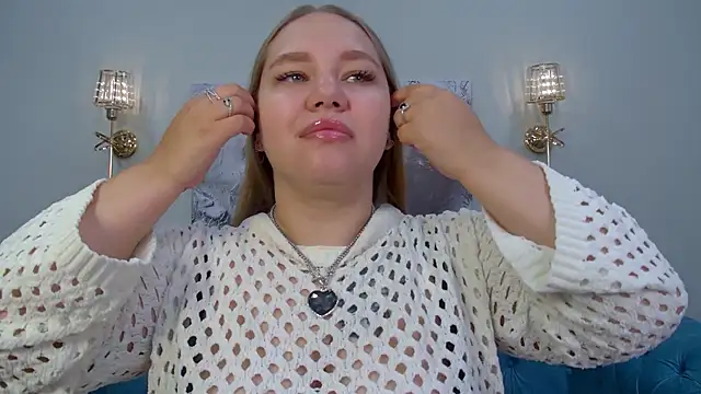 DianaKristol online show from July 1, 8:27 am