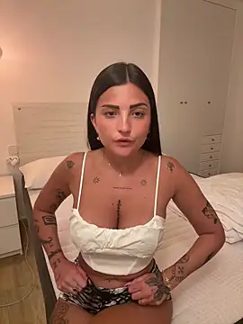 leaascorpioo online show from May 28, 9:56 pm