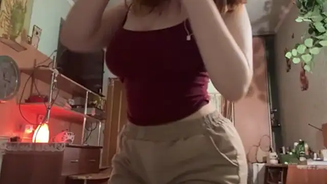 EmmaLovelyBB online show from May 16, 7:56 pm