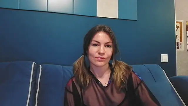 Margarett online show from May 12, 6:38 pm
