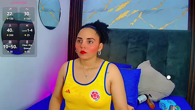 Snapshot of Sol__Latina chatting on June 17, 2:47 am Sol Latina online show from June 17, 2:47 am
