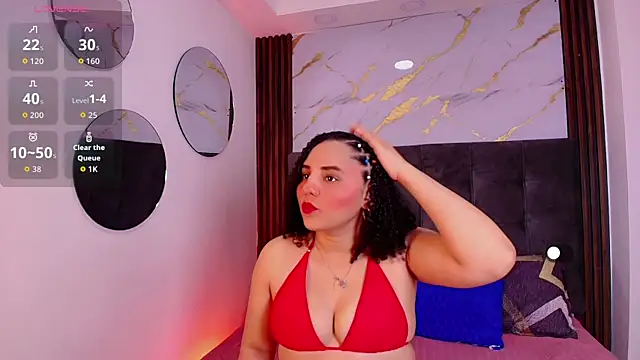 Snapshot of Sol__Latina chatting on June 25, 3:17 am Sol Latina online show from June 25, 3:17 am