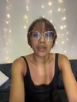 camig0x online show from May 16, 10:19 pm