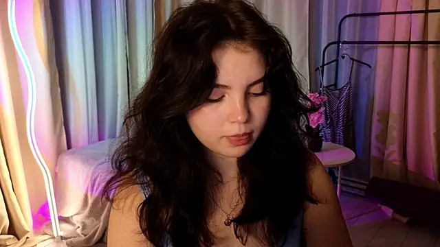 Snapshot of lollyy_pop chatting on June 7, 1:21 am lollyy pop online show from June 7, 1:21 am