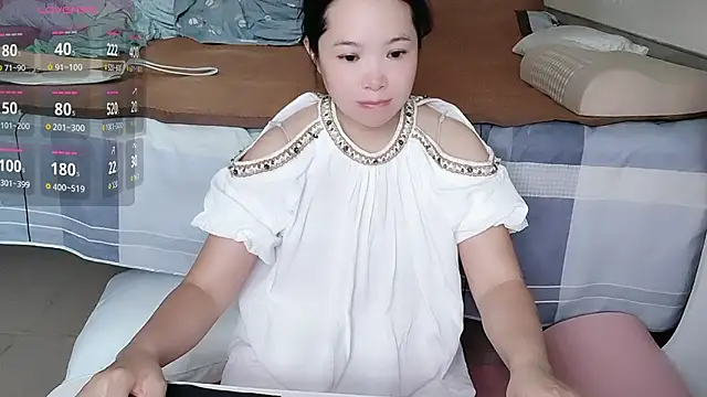 Snapshot of F-Yingying chatting on May 29, 6:44 am F-Yingying online show from May 29, 6:44 am