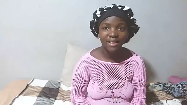 PunkinbuttXx05 online show from May 24, 5:29 pm