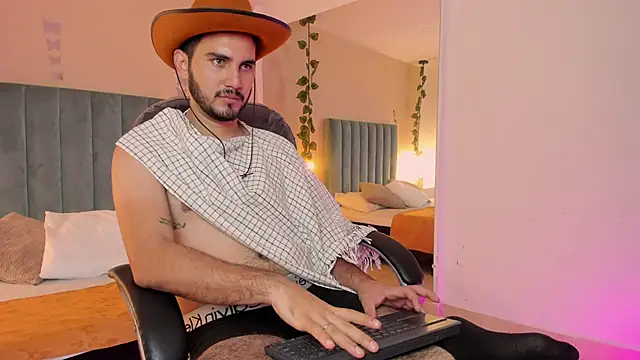 NOAH SIN  online show from July 2, 11:16 am
