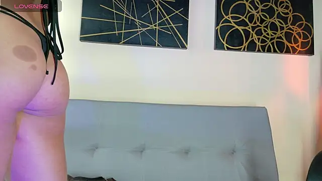 Sofi Williams2 online show from May 23, 7:29 pm