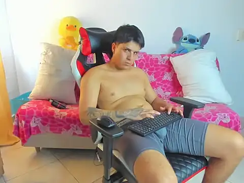 alexerdiego online show from May 20, 6:25 pm