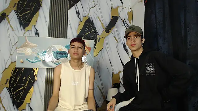 Snapshot of KING_LOVERS1 chatting on June 19, 1:59 pm KING LOVERS1 online show from June 19, 1:59 pm