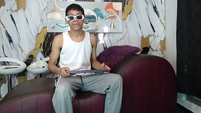 RONALDA HOT26 online show from June 4, 7:36 am