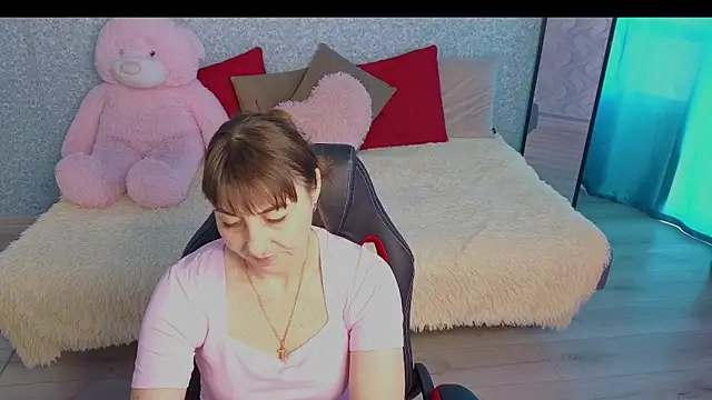 Snapshot of StelaDream chatting on June 30, 9:21 am StelaDream online show from June 30, 9:21 am