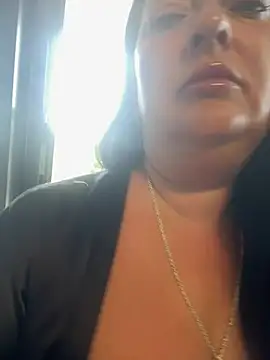 Snapshot of ksuha11 chatting on June 29, 12:27 pm ksuha11 online show from June 29, 12:27 pm