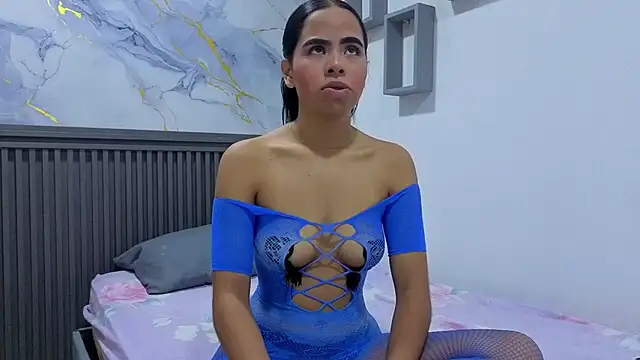 emiliana duque online show from May 18, 7:41 pm