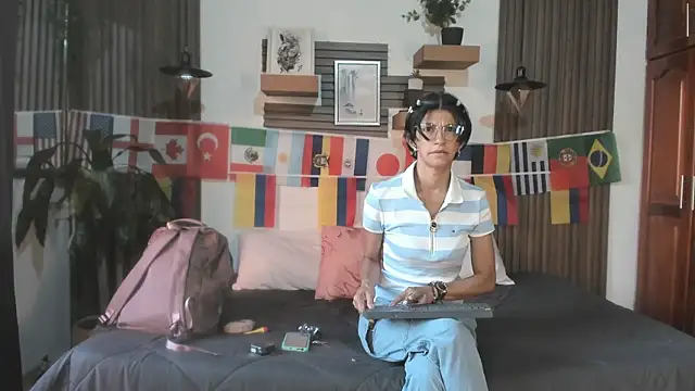 Evaa campbell online show from July 6, 12:02 pm
