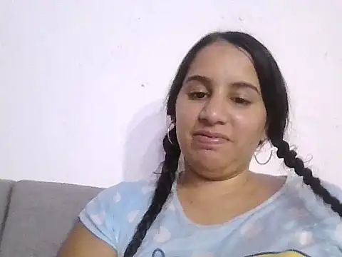 Snapshot of tifanny27 chatting on May 31, 9:38 pm tifanny27 online show from May 31, 9:38 pm