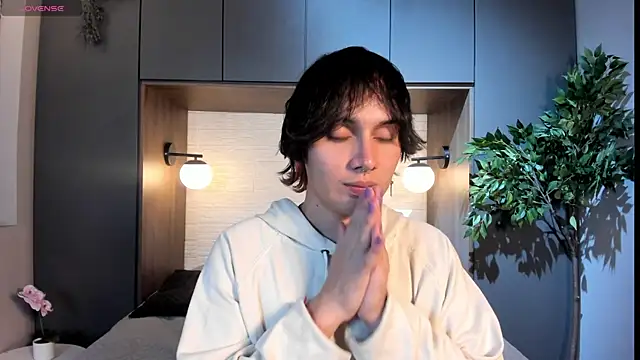 Snapshot of Brunodeluca_ chatting on May 25, 8:04 pm Brunodeluca online show from May 25, 8:04 pm