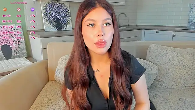 AliceFlowe online show from July 4, 12:55 pm