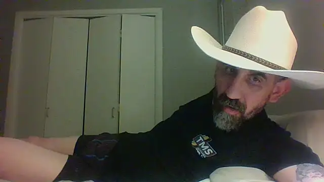 Snapshot of old_Domino chatting on June 1, 9:55 am old Domino online show from June 1, 9:55 am