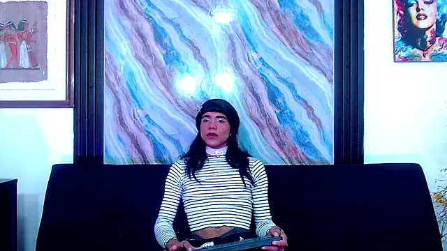 Elena and Julian online show from June 4, 6:47 pm