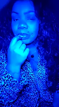 Snapshot of NailGoddessnow chatting on December 22, 1:22 pm NailGoddessnow online show from December 22, 1:22 pm