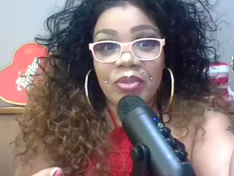 Snapshot of NailGoddessnow chatting on February 15, 3:09 am NailGoddessnow online show from February 15, 3:09 am