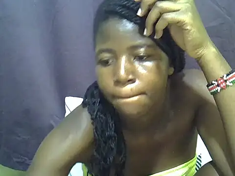 Snapshot of Sweet-tatiana chatting on May 28, 8:44 am Sweet-tatiana online show from May 28, 8:44 am