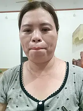 -Yeyi- online show from June 23, 4:16 pm