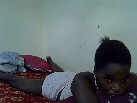 Snapshot of princess_scovia chatting on June 29, 11:21 am princess scovia online show from June 29, 11:21 am