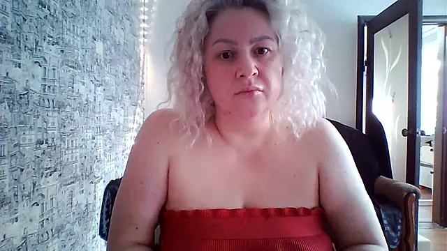 MissisXL online show from May 15, 2:35 pm