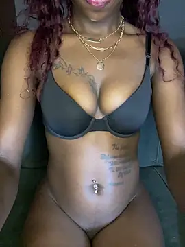 Snapshot of blue_ivy2200 chatting on June 6, 10:36 pm blue ivy2200 online show from June 6, 10:36 pm