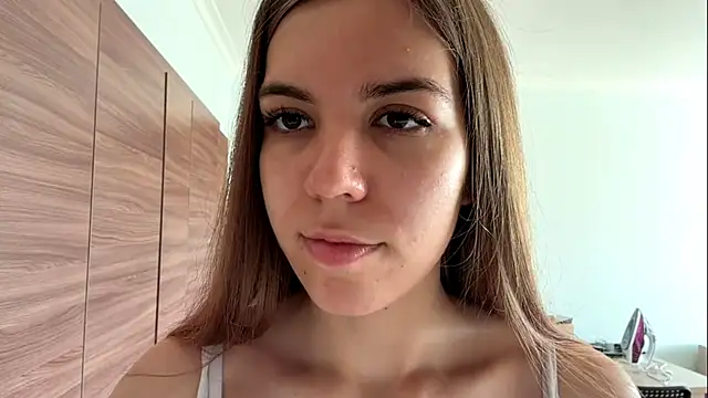 LaurindaStalford online show from June 28, 3:07 pm