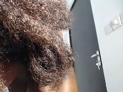 SpicyMackenzie22 online show from June 13, 4:49 pm