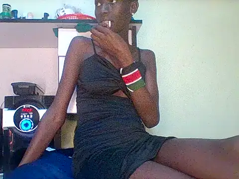 Snapshot of sisiassbeb chatting on June 12, 8:24 am sisiassbeb online show from June 12, 8:24 am