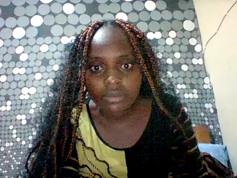 liligal online show from June 5, 7:19 pm