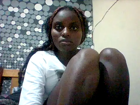 liligal online show from June 19, 7:39 pm