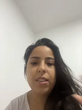 Snapshot of onMelan chatting on May 17, 5:20 pm onMelan online show from May 17, 5:20 pm