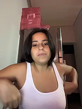 Snapshot of onMelan chatting on May 18, 1:39 pm onMelan online show from May 18, 1:39 pm