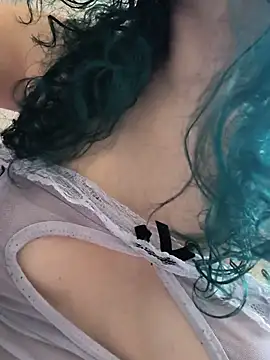 Snapshot of Meii2777 chatting on June 20, 5:49 pm Meii2777 online show from June 20, 5:49 pm