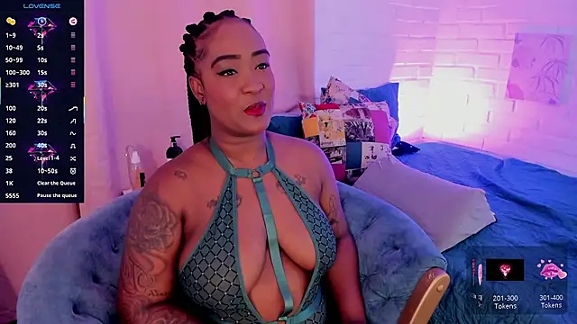 Snapshot of alison_daniels_ chatting on January 18, 8:01 pm alison daniels online show from January 18, 8:01 pm