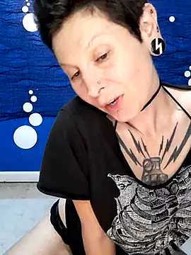 Snapshot of LaFemmeCyberObscura chatting on August 8, 8:55 pm LaFemmeCyberObscura online show from August 8, 8:55 pm
