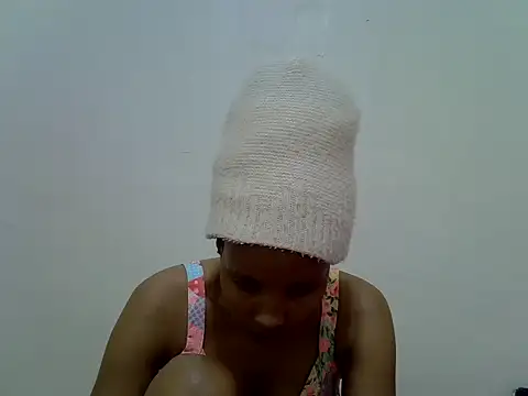 Snapshot of sexy_ann1 chatting on June 29, 1:55 pm sexy ann1 online show from June 29, 1:55 pm
