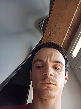 Snapshot of thomsnapchaud chatting on June 25, 12:42 pm thomsnapchaud online show from June 25, 12:42 pm