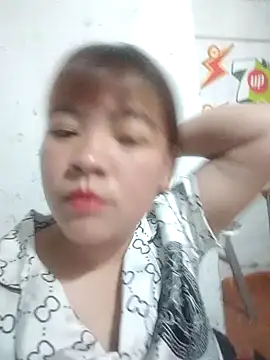 Snapshot of Loleml01 chatting on May 21, 3:35 am Loleml01 online show from May 21, 3:35 am