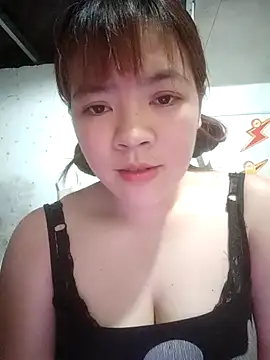 Snapshot of Loleml01 chatting on May 27, 3:47 am Loleml01 online show from May 27, 3:47 am